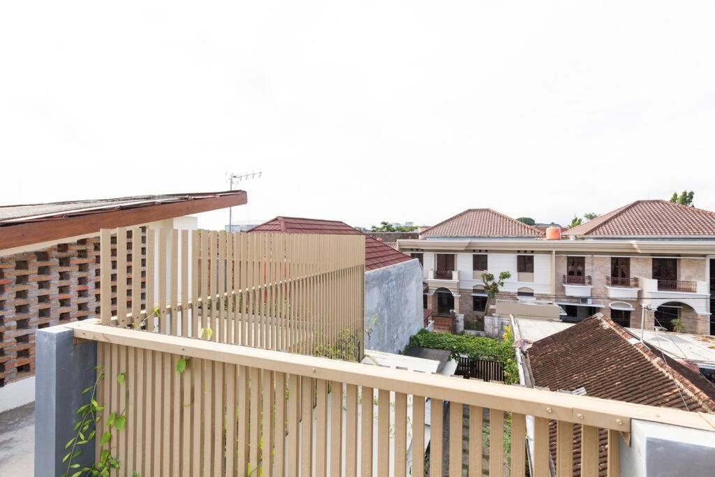 Teras Sabin Hotel Ngabean Exterior photo
